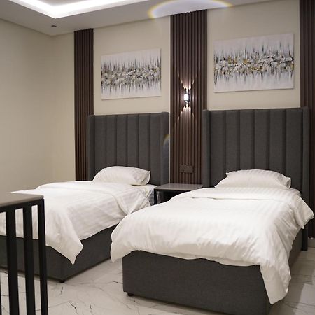 Lavenue Resthouse Daire Nizva Dış mekan fotoğraf