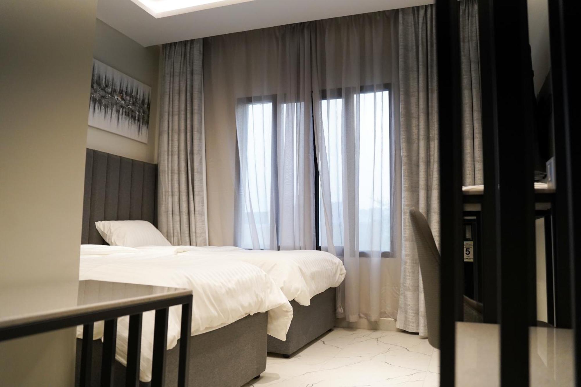 Lavenue Resthouse Daire Nizva Dış mekan fotoğraf
